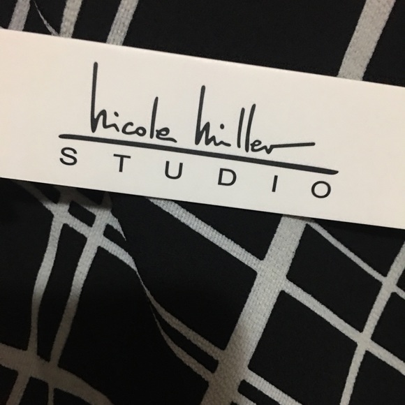 (NWT) Nicole Miller Dress with ruffle bottom - Picture 6 of 11